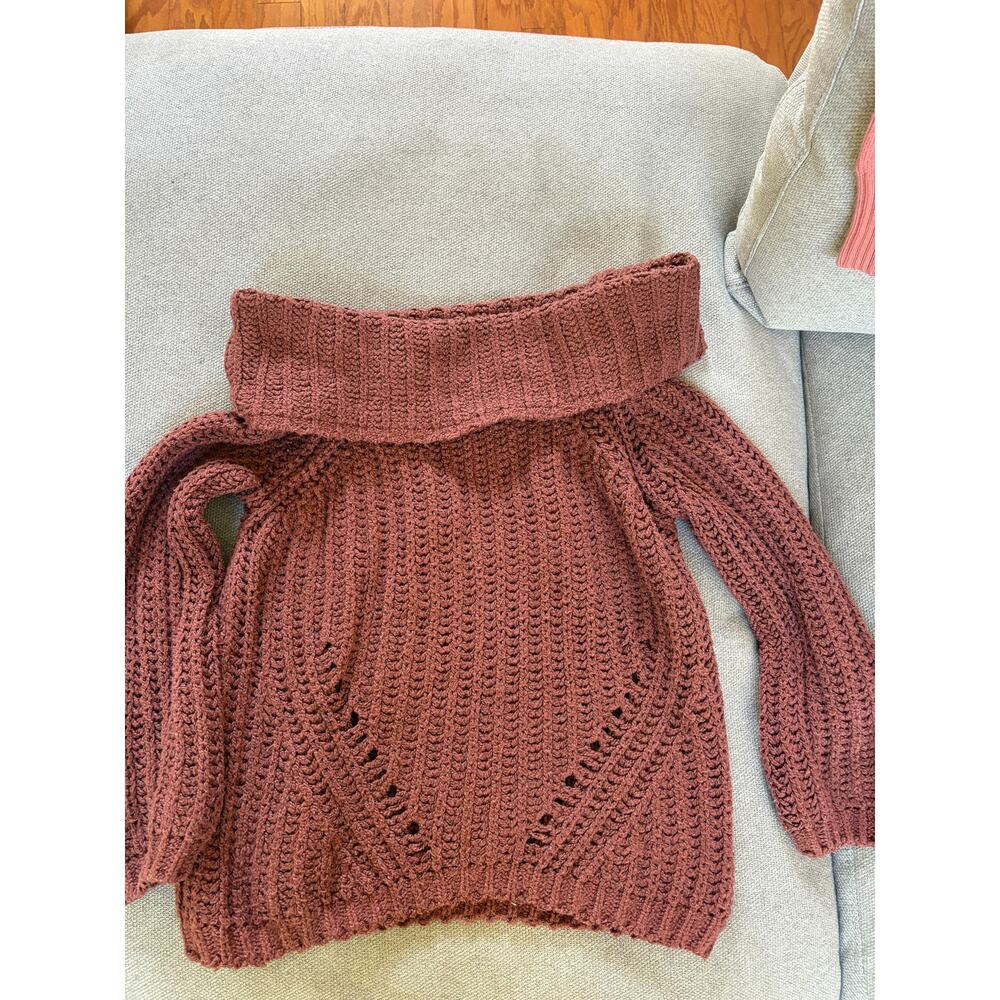 Vestique Rust Off-Shoulder Chunky Knit Sweater Women’s S/M